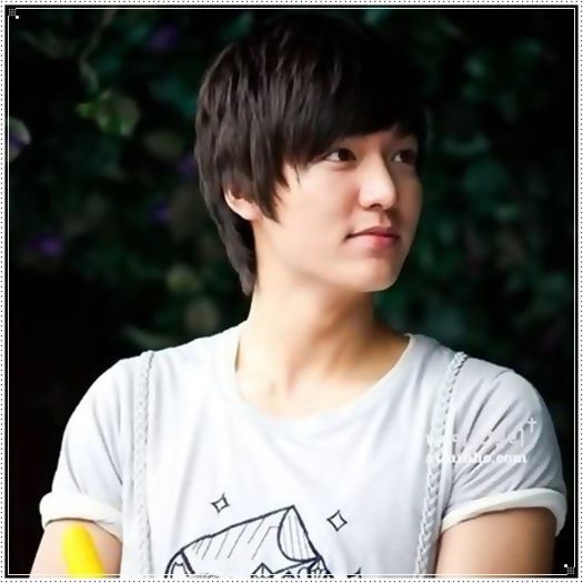 $. .. :-< ..[o saruta; o imbratiseaza strans] ..