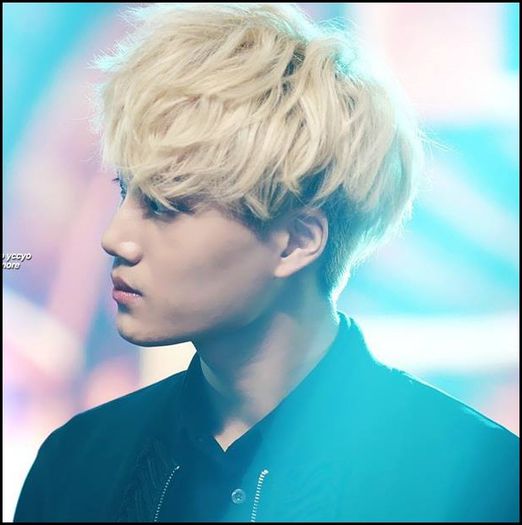 (Kai) ..NORMAL,DOAR SE GANDEA LA MINE. :"> :))=)) ..(uitandu`se pe acolo)