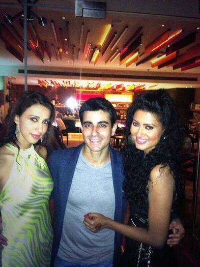 1186028_188728631299911_1218673936_n - Gautam Rode