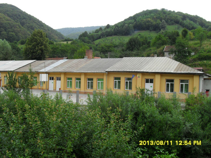 Rusca Montana-scoala - Excursii-2013