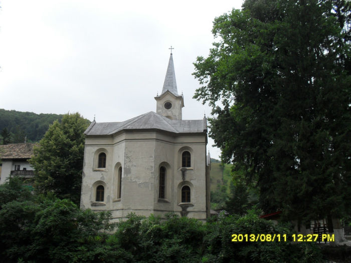 Rusca Montana,Biserica romano catolica.