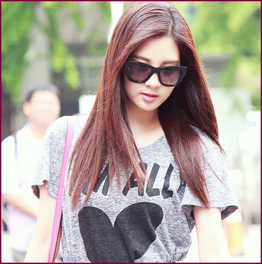 S; UNDE-S AIA 2? CU TINE VORBESC! TU CE ASCUZI ACOLOOO? :-L S; UNDE-S AIA 2? CU TINE VORBESC! TU CE ASCUZI ACOLOOO? :-L