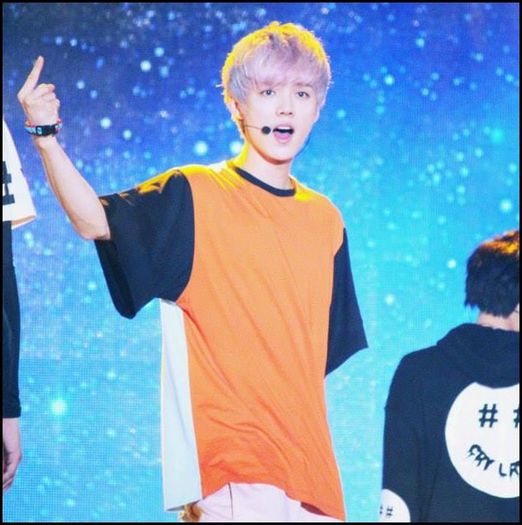 (LH) ..(opreste apa;se lasa jos;rasufla usurat)