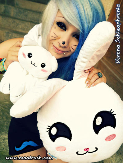 verena_schizophrenia_scene_girl_blue_bunny_kissen_hasen_smiley_emoticon_shop - xo_Verena Schizophrenia_xo