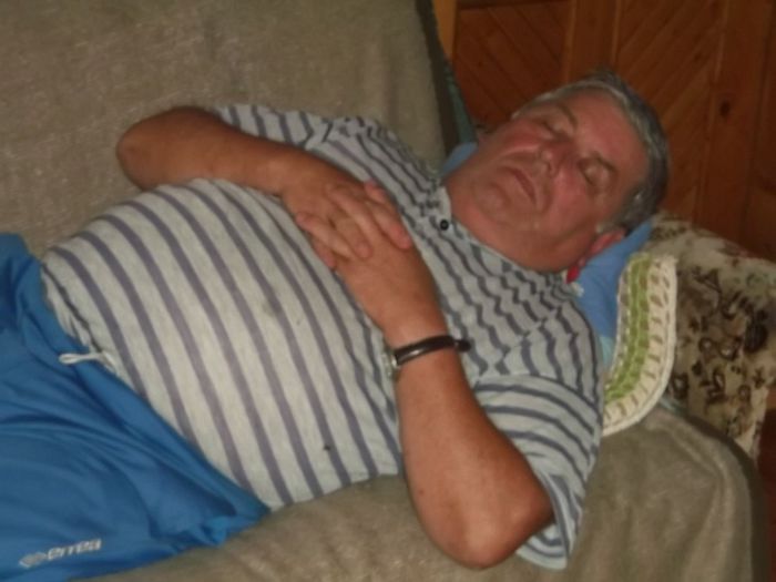 haideti la noi ca sunt acasa