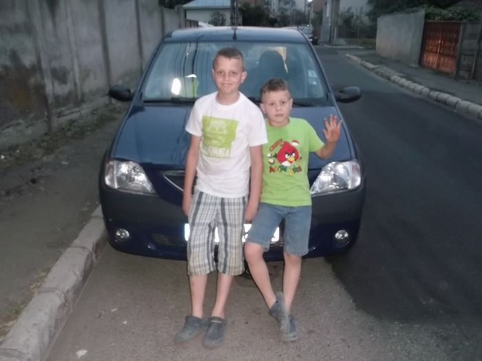 dintre cati am fost aseara.......