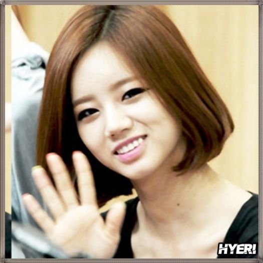 @. Bro, vrei ochelari? ..:)) ..hey Lizz. :-h