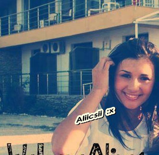 ;; [intra cu Vlad de mana] decii, a fost bestial filmu` . :x #vlad   buna :)