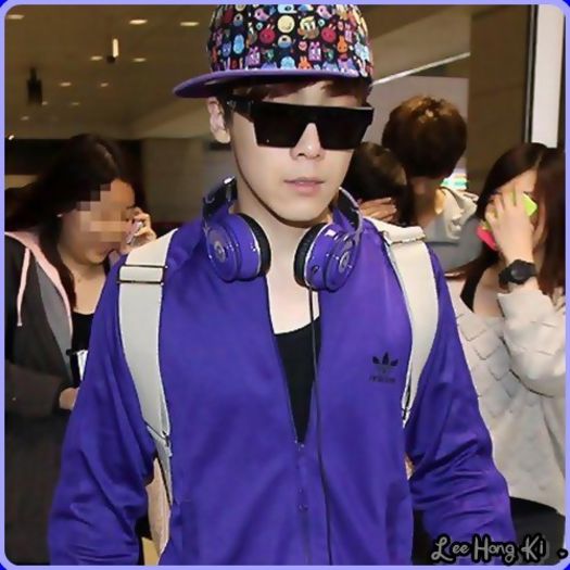 << ..Mm.. eu ma duc sus.. :) ..Byes. :-h.. [pleaca] - l - x - Episodul100 - x - l