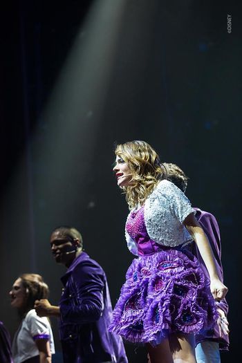 156118_495931117159239_1342532839_n