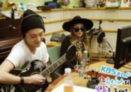 26 - KBS 2FMs Yoo In Na s Volume Up 2ne1