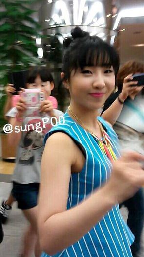 113 - 2ne1 6