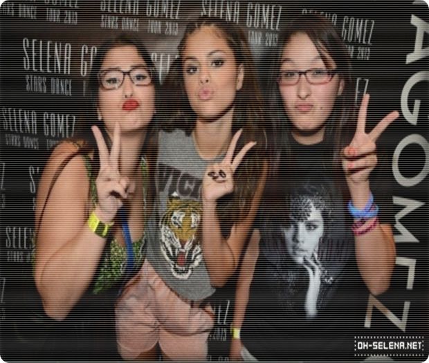 normal_003~36 - xX_Stars Dance World Tour - Meet and Greets - Edmonton