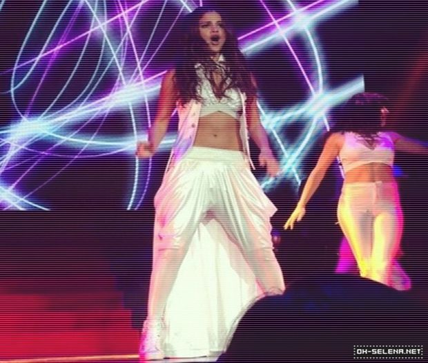 normal_12~0 - xX_Stars Dance World Tour - Shows - Lethbridge