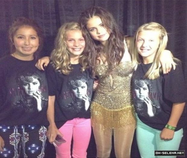 normal_003~34 - xX_Stars Dance World Tour - Meet and Greets - Lethbridge