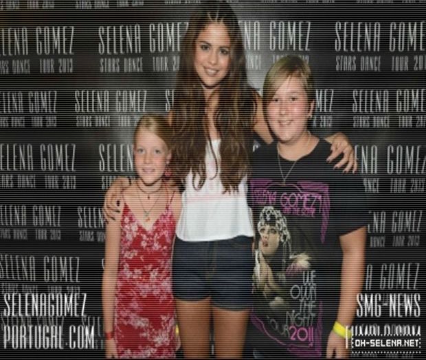 normal_029~16 - xX_Stars Dance World Tour - Meet and Greets - Lethbridge