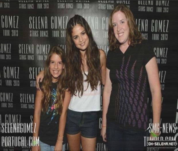 normal_034~15 - xX_Stars Dance World Tour - Meet and Greets - Lethbridge