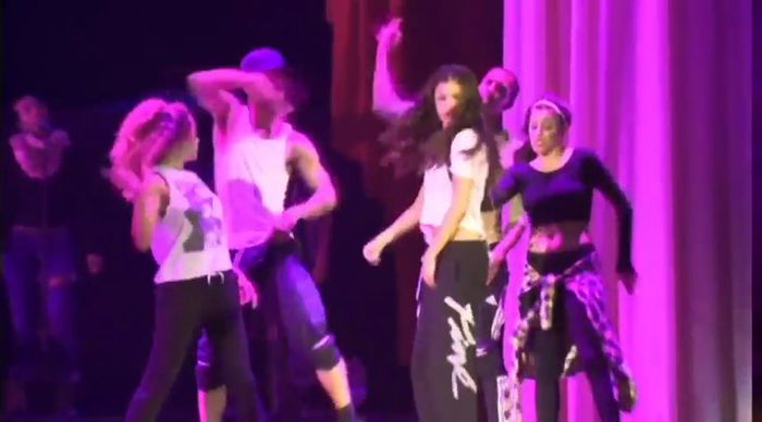 bscap0064 - xX_Interview - Selena on success of debut album Stars Dance