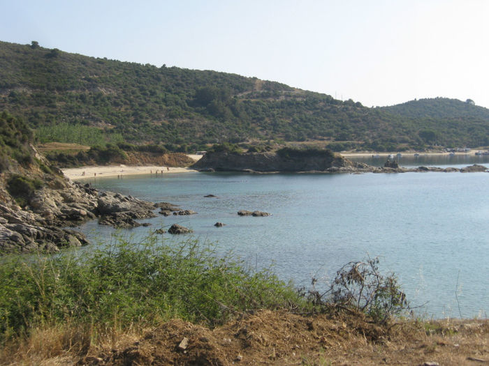 acolo e plaja noastra