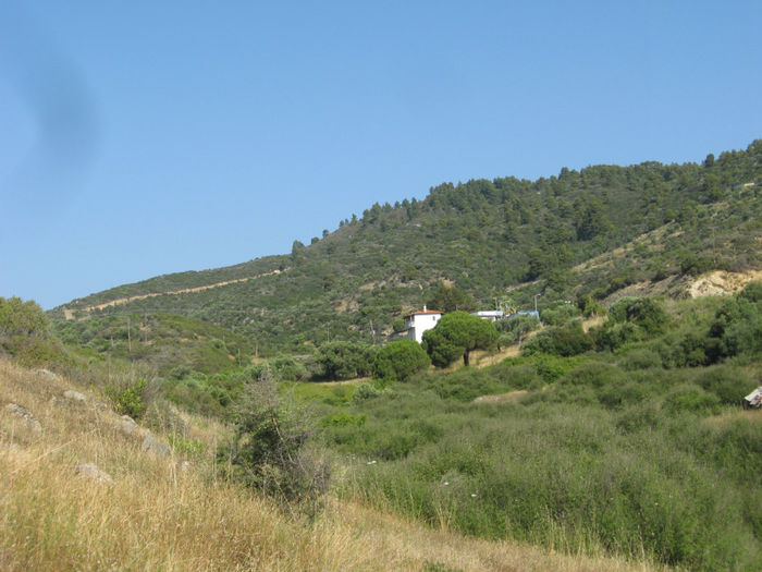 la drum peste deal in st.statiunii