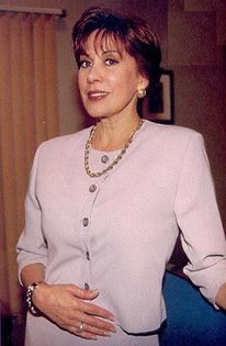 Yvonne Frayssinet %28Lucrecia%29