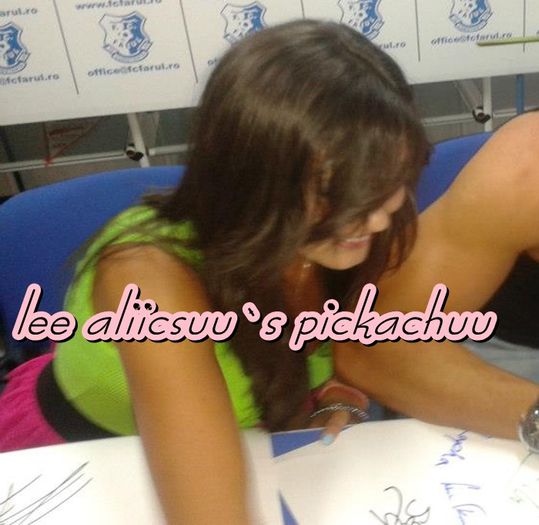 ;; [o ia la fuga :)))] - 0 LALA house _ number O2