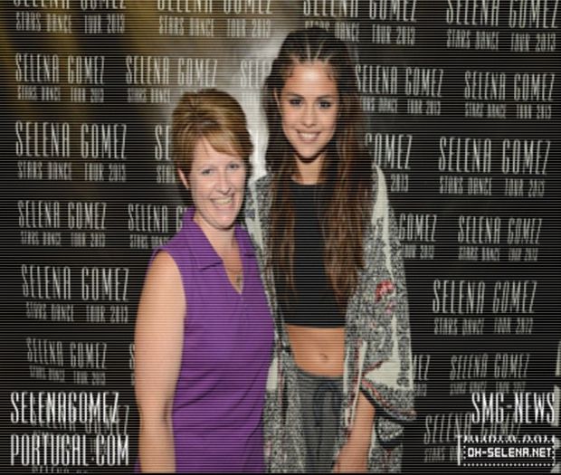 normal_005~1 - xX_Stars Dance World Tour - Meet and Greets - Saskatoon