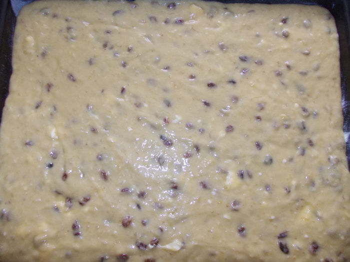 prajitura cu banane si stafide - papa bun