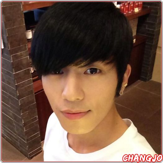 *- Pe mine si hyung? Din curiozitate. ;;).