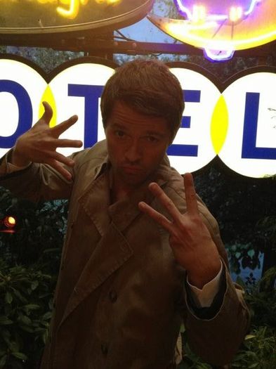 ღCastielღ - O_o Misha Collins O_o