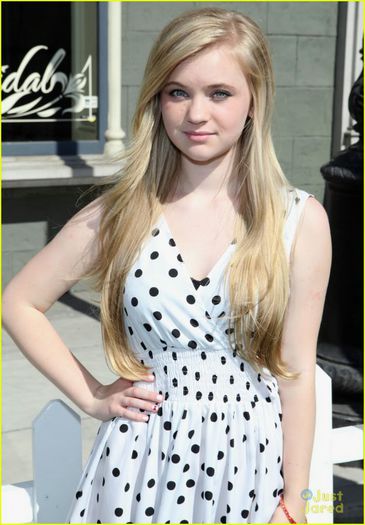 ﻉ√٥ﺎ Sierra ﻉ√٥ﺎ - 2__Sierra McCormick__2