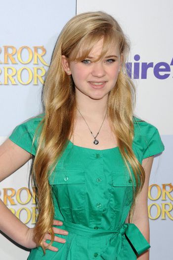 ﻉ√٥ﺎ Sierra ﻉ√٥ﺎ - 2__Sierra McCormick__2