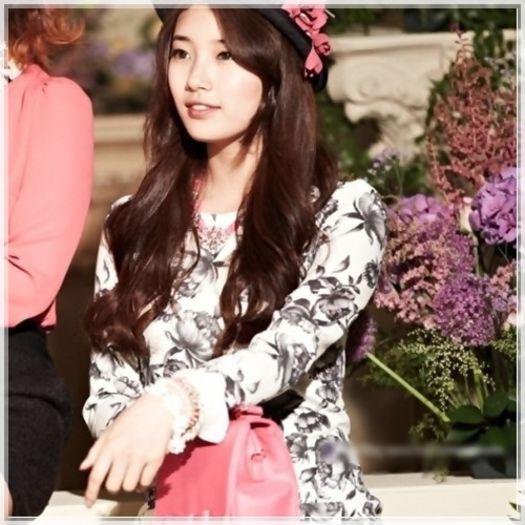 (*) ..[intra cu Seob] ..Am vazut.. :| ..ma lasi azi? -_- ..:)) ..Hey. :3