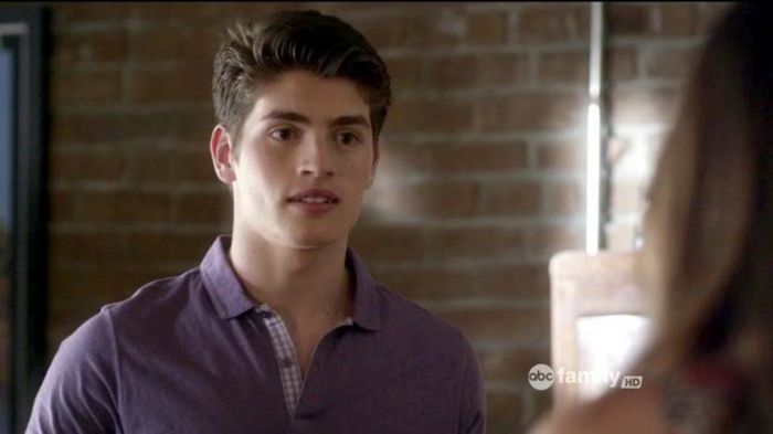 ღWesleyღ - I - O Gregg Sulkin