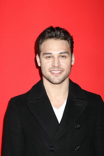 ღRyanღ - I - O Ryan Guzman