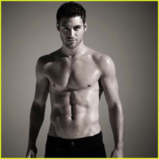 ღRyanღ - I - O Ryan Guzman