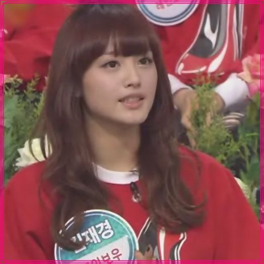 C- .. :| .. [se uita la ei] .. Cri-cri-cri. :| .. :))=)) ..
