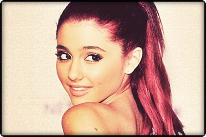 ArianaGrande