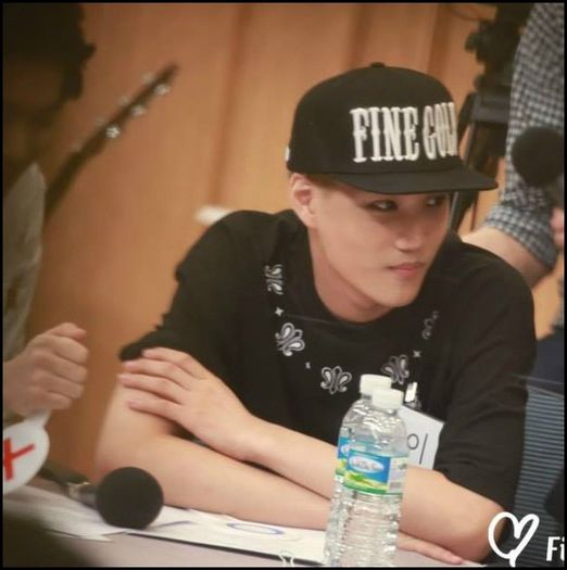 (Kai) ..Nu,dar de ce intrebi? :)) #smirk. - ix __ Episodul 008 __ xi