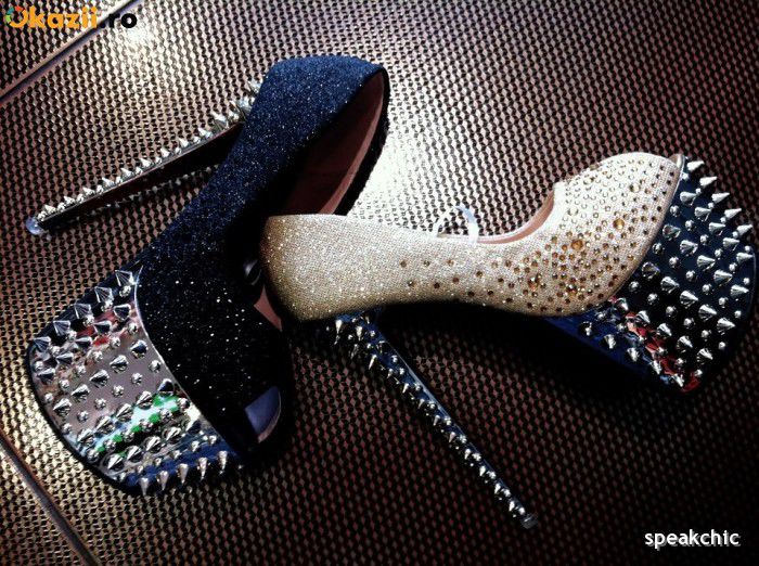 b44396e30bd0e0454fba374de121f894-6933311-700_700