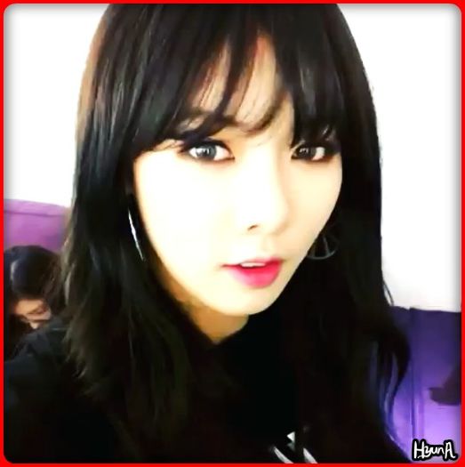 ^^ ..Nu stii nici cine e mama lui? o.O ..oppa.. cu cate fete te`ai vazut, de nu tii minte? :-? ..:))