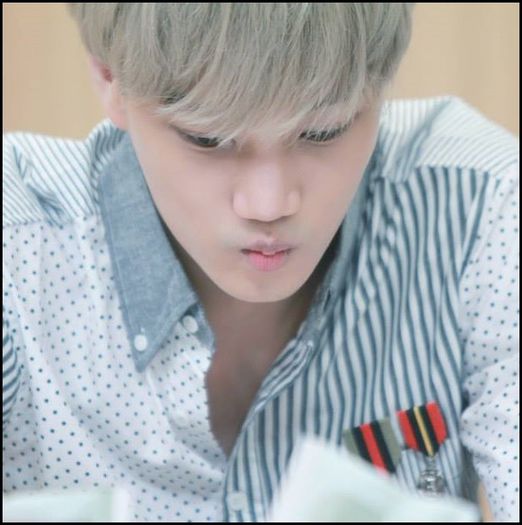 (Kai) ..Doar hyung ma iubeste. :( Huoo,sa va fie rusine. :-<