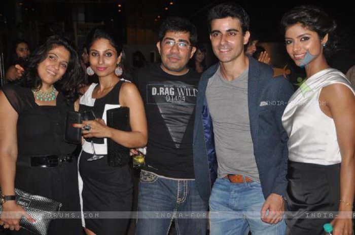 555570_192580740914700_1348435734_n - Gautam Rode