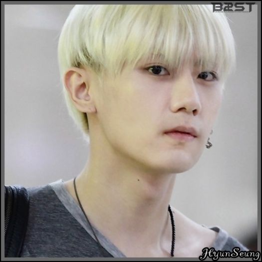 [(:] ..[se ridica] .. (:| ..Stim Kik.. (:| ..Hey. :-h - ix __ Episodul 010 __ xi