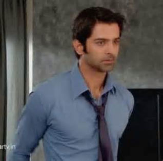 79 - Barun Sobti aka Arnav Singh Raizada-ASR