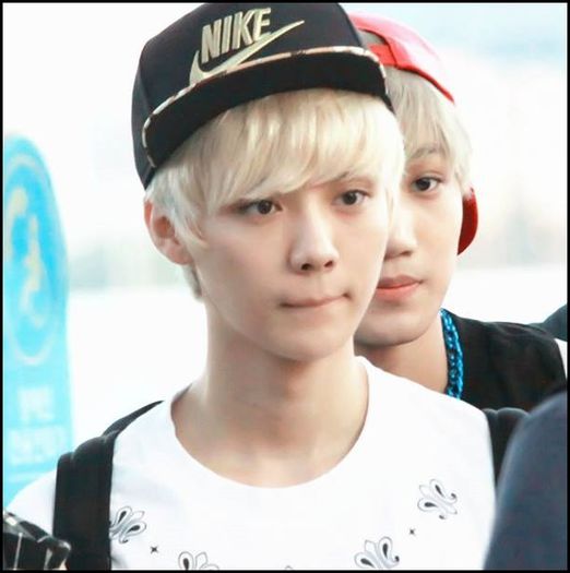 (LH) ..Vin imediat. :) .. :# [pleaca sus >:3]