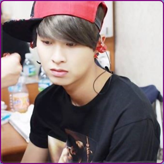 .&. Dar ai zis ca te plictisesti..sau nu stiu..ai zis tu ceva pe acolo..(:|