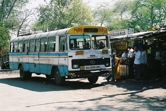 950664498_467ec8db8e_z - Transportul in India