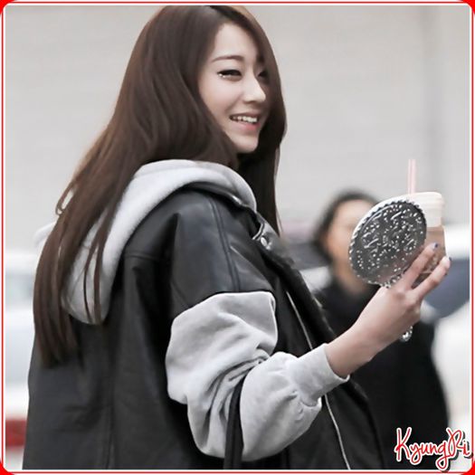 (яι) .. Ne bucuram ca inca mai auzi. ^^ .. |bea| ..