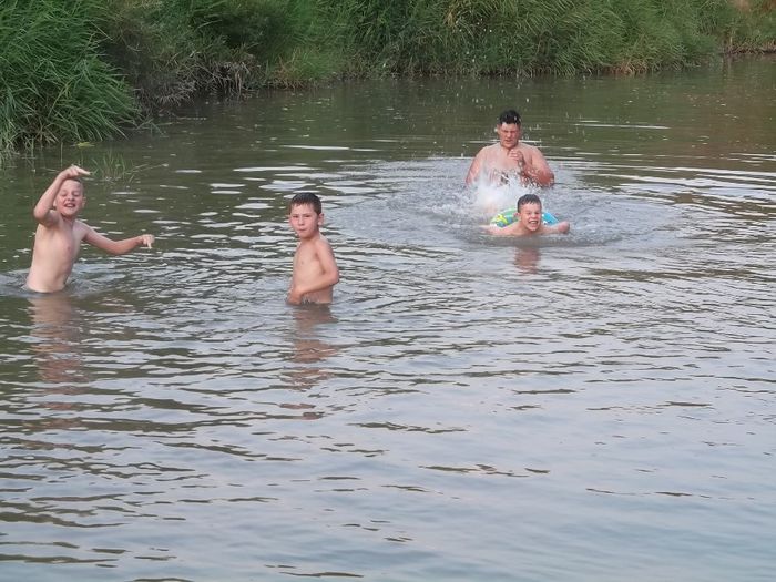 Picture 788 - NEPOTII IN TIMPUL LIBER